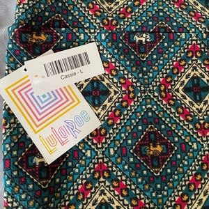 New with tags LuLaRoe Cassie pencil skirt